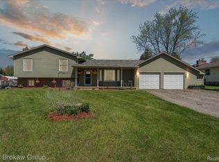 12441 Ray Rd, Ortonville, MI 48462