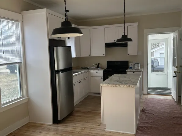 284 Fairbanks Ave #1, Holland, MI 49423