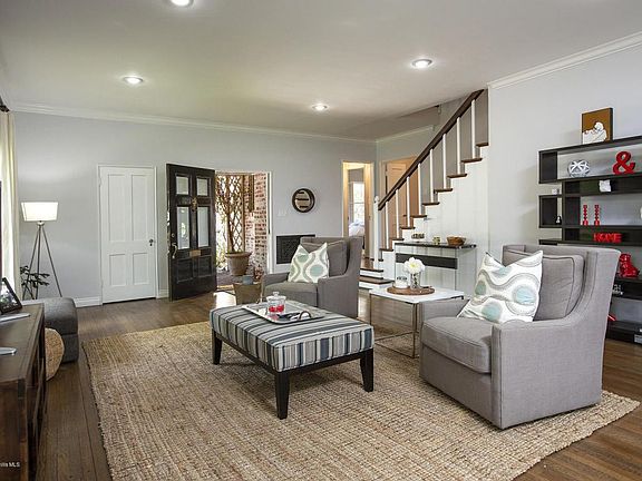 5th image of 2127 Melville Dr