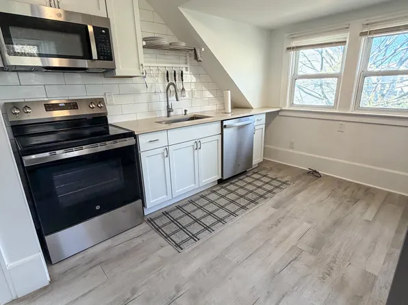 130 Grand Ave #4, Mount Clemens, MI 48043