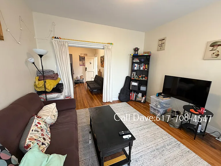 9 Egremont Rd #4 — Photo 11