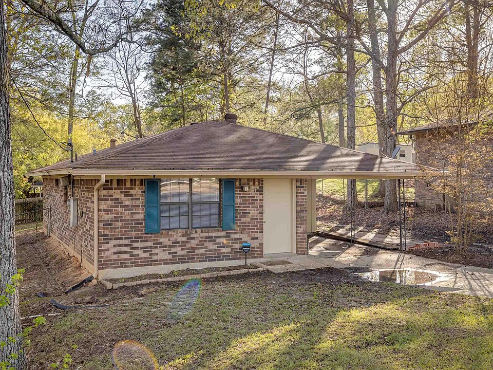 1st image of 122 Hardwood Dr
