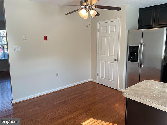 4th image of 113 Waterford Ln