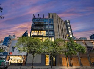 747 N Clark St #5, Chicago, IL 60654
