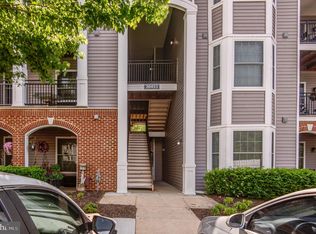 20453 Chesapeake Sq UNIT 303, Sterling, VA 20165