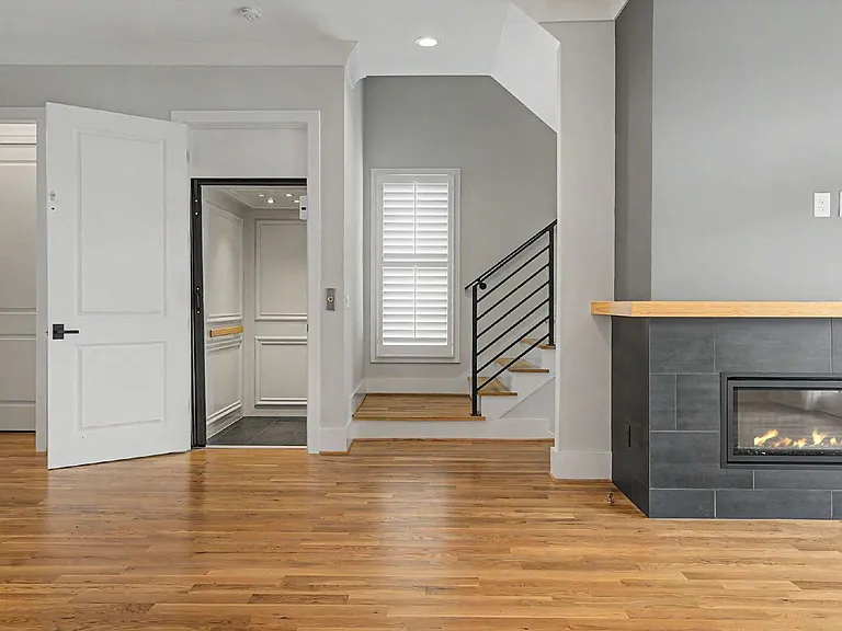163 Park St — Photo 35