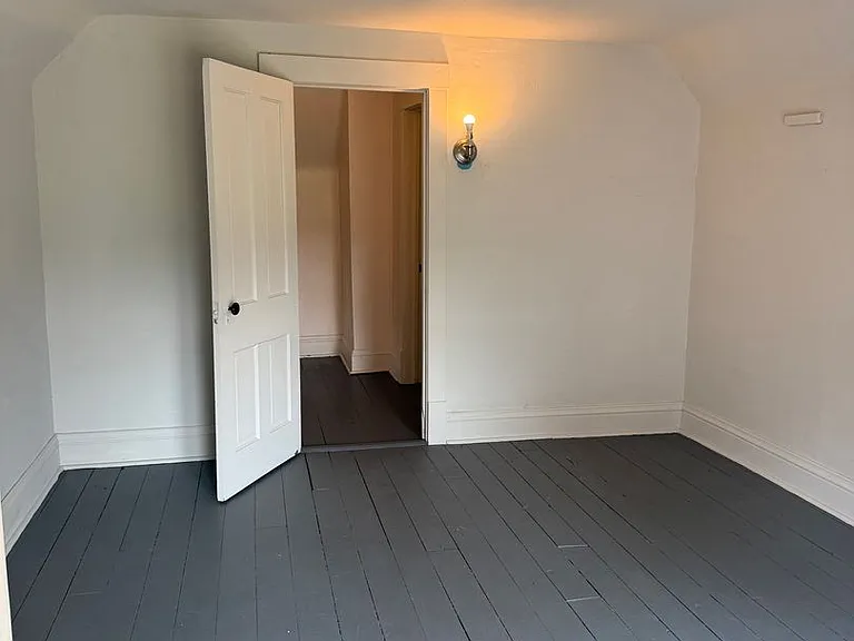23216 Bergen Rd — Photo 3