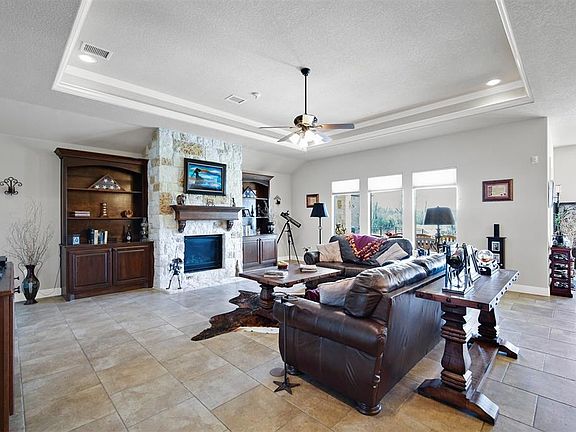 5th image of 140 Waterstone Dr