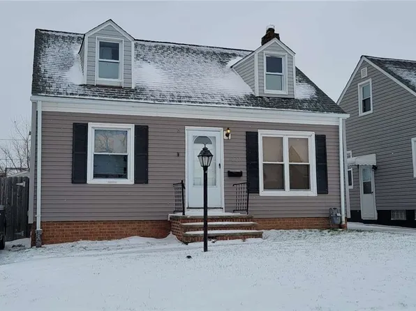 5223 W 50th St, Parma, OH 44134