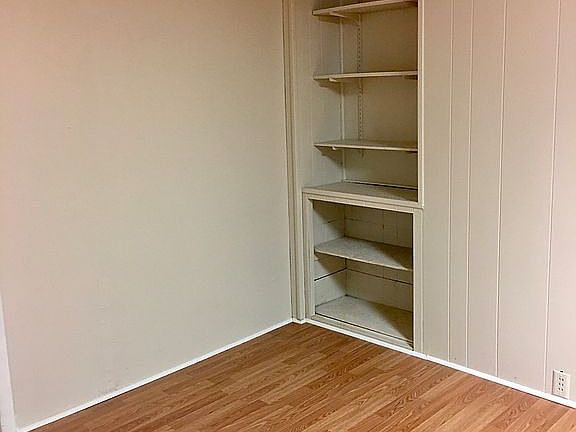2nd image of 2513 Fleetway Dr