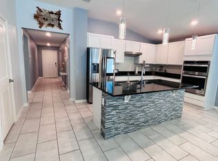 1864 Gold Crest Dr, Saint Cloud, FL 34771