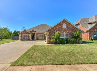 2815 Misty Ridge Dr, Norman, OK 73071