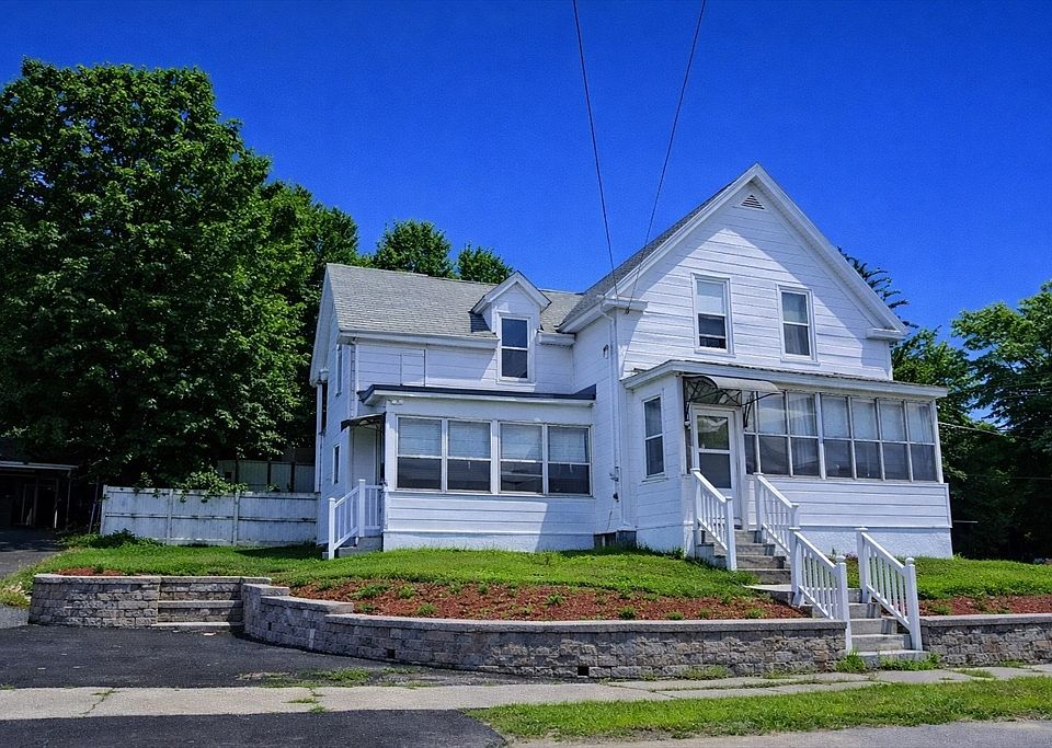 1st image of 85 Beacon St