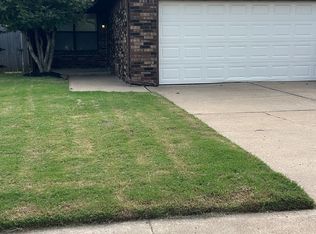 409 W Yuma St, Broken Arrow, OK 74011