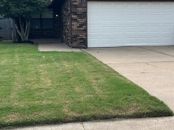 409 W Yuma St, Broken Arrow, OK 74011