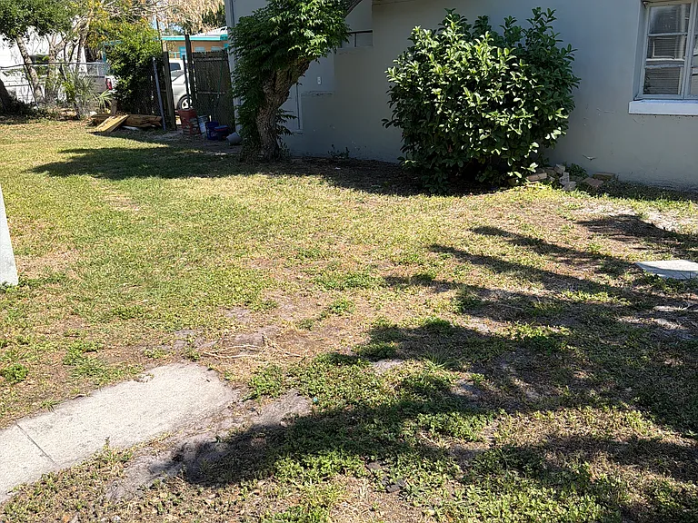 734 21st Ave S — Photo 4