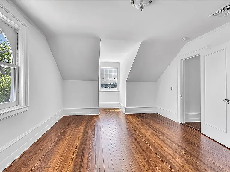 159 E Shore Rd — Photo 39