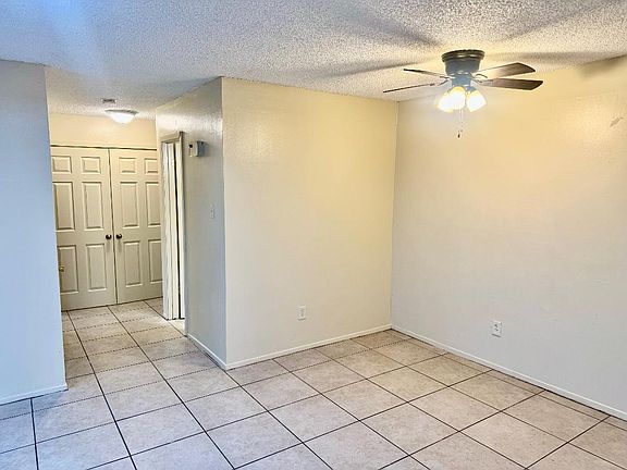 5th image of 503 Town Oaks Dr