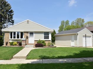 5204 W Nebraska Ave, Milwaukee, WI 53219
