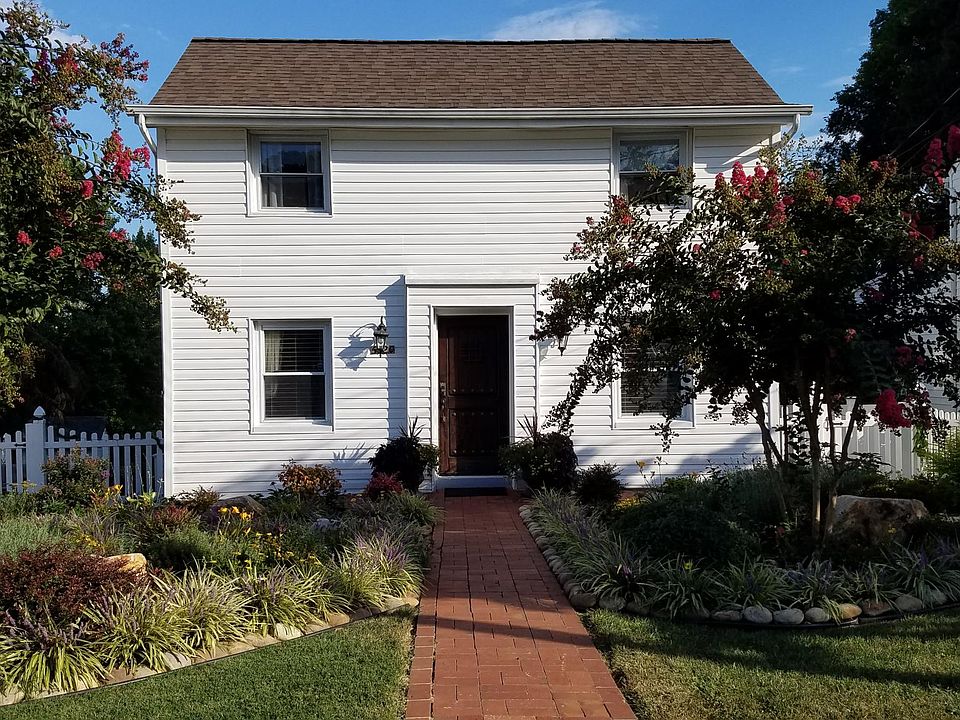 1st image of 5020 11th St S
