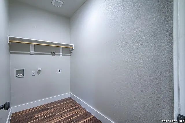 823 W French Pl — Photo 15