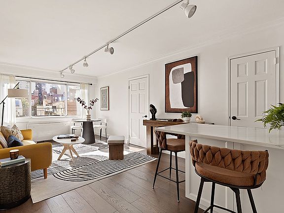 5th image of 201 W 21st St APT 5J