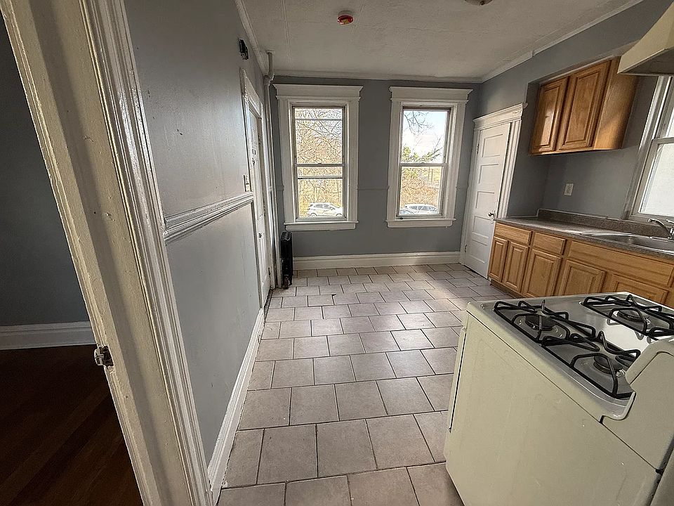 1st image of 110 Brookside Ave #5C