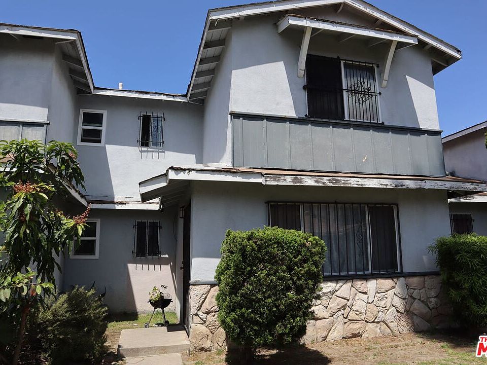 1st image of 34 Paradise Vall N #114