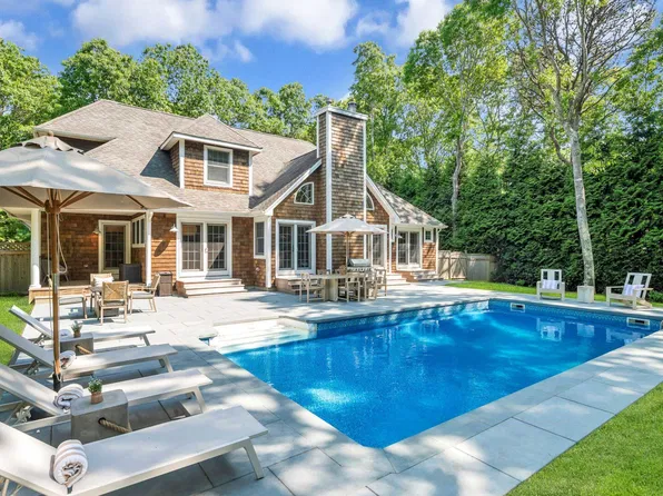 117 Montauk Blvd, East Hampton, NY 11937