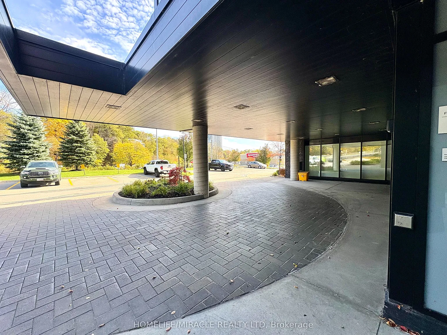1 bed, $2,100 — Photo 2