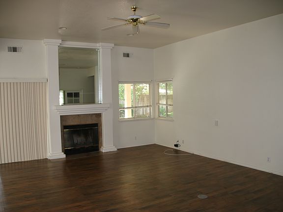 4th image of 1549 E Laura Ave