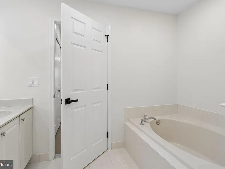 771 Barton Run — Photo 23