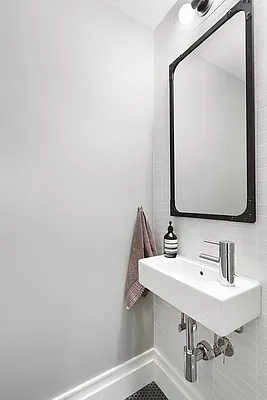 Sold by Compass | media 23