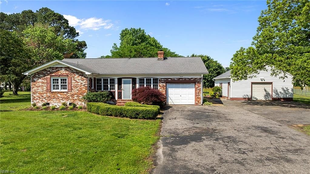 1946 Mark Pine Rd, Hayes, VA 23072 | Zillow
