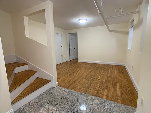 80 Gordon Street Photo 1