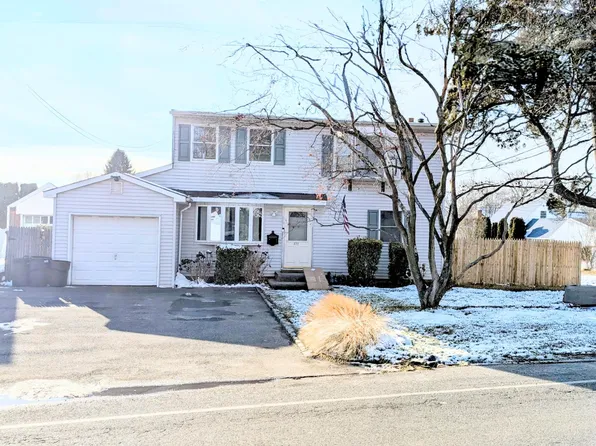 271 Lenox Road, Huntington Station, NY 11746