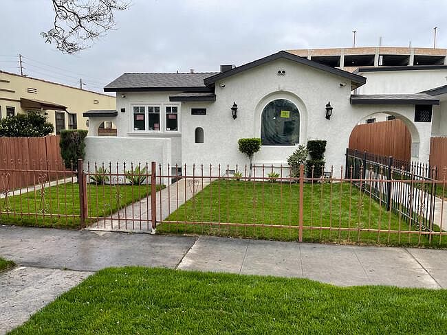 1st image of 3511 S Bronson Ave
