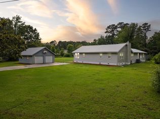 245 Lake Dr, Summerville, SC 29483