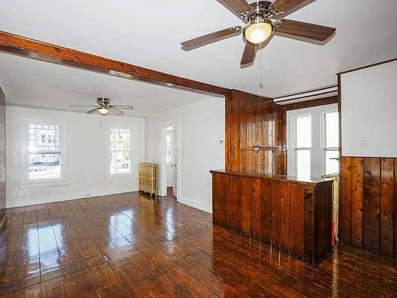 5th image of 52 Harrison St