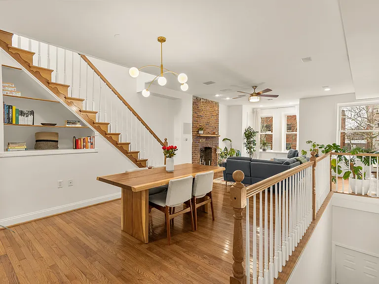 1017 Monroe St NW — Photo 5