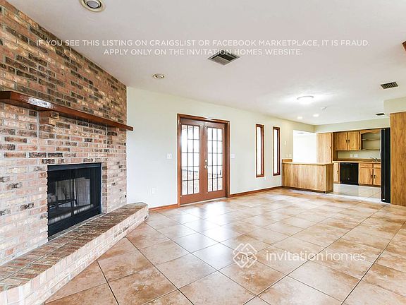3rd image of 644 Vicksburg St