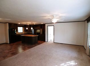 103 Carmell St, Belleville, MI 48111