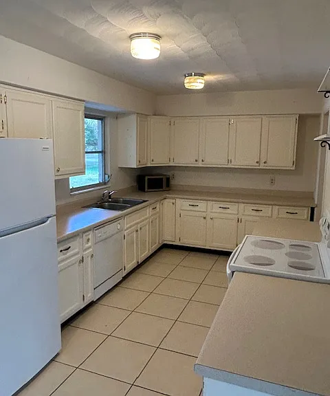 11350 1st Ave — Photo 8