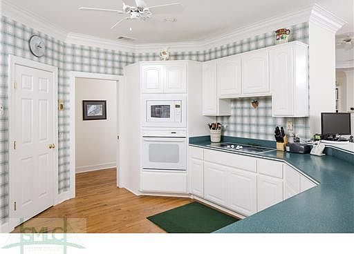 5th image of 6 Palm Glade Ct