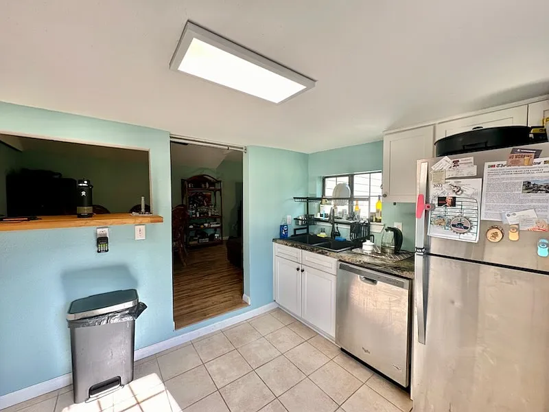 2 bed, 1.0 bath, 1347 sqft, $1,550 — Photo 3