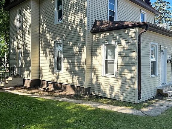 2nd image of 1302 2nd Ave N #4