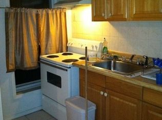 30 Hart St, Brooklyn, NY 11206