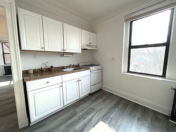3rd image of 62-64 Saunders St #3N