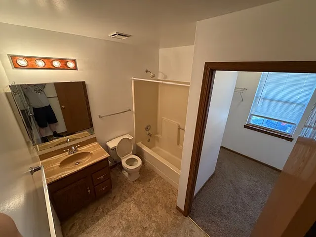 256 Spencer Pl — Photo 11
