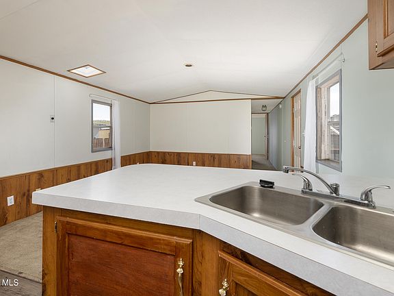 4th image of 430 Casa Dr